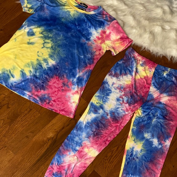 Stylish Tie-Die 2pc w Mask Set - Picture 2 of 4